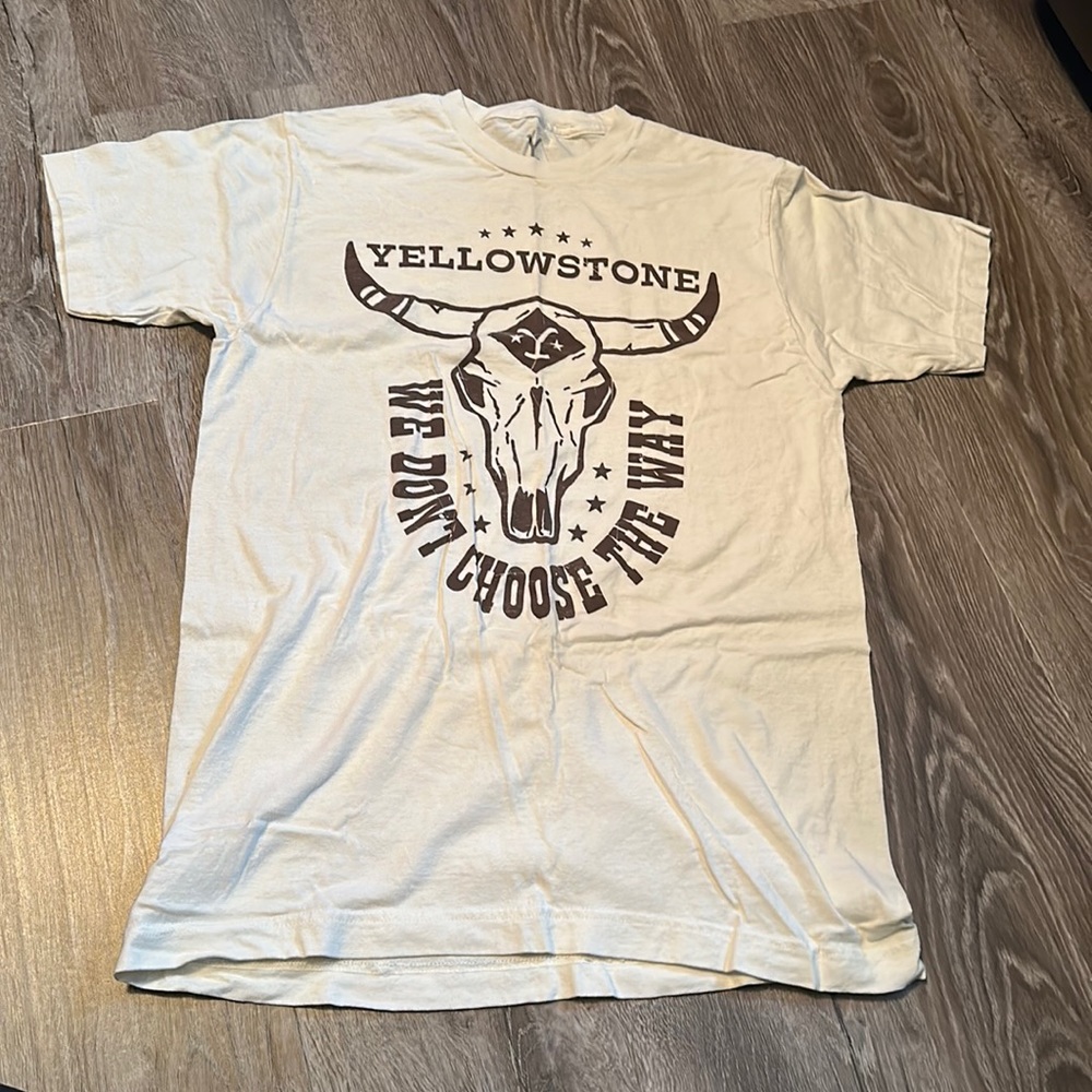 Graphic tee
